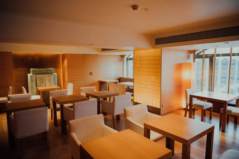 Plywood in Office Uses: Versatility, Durability, and Design Flexibility